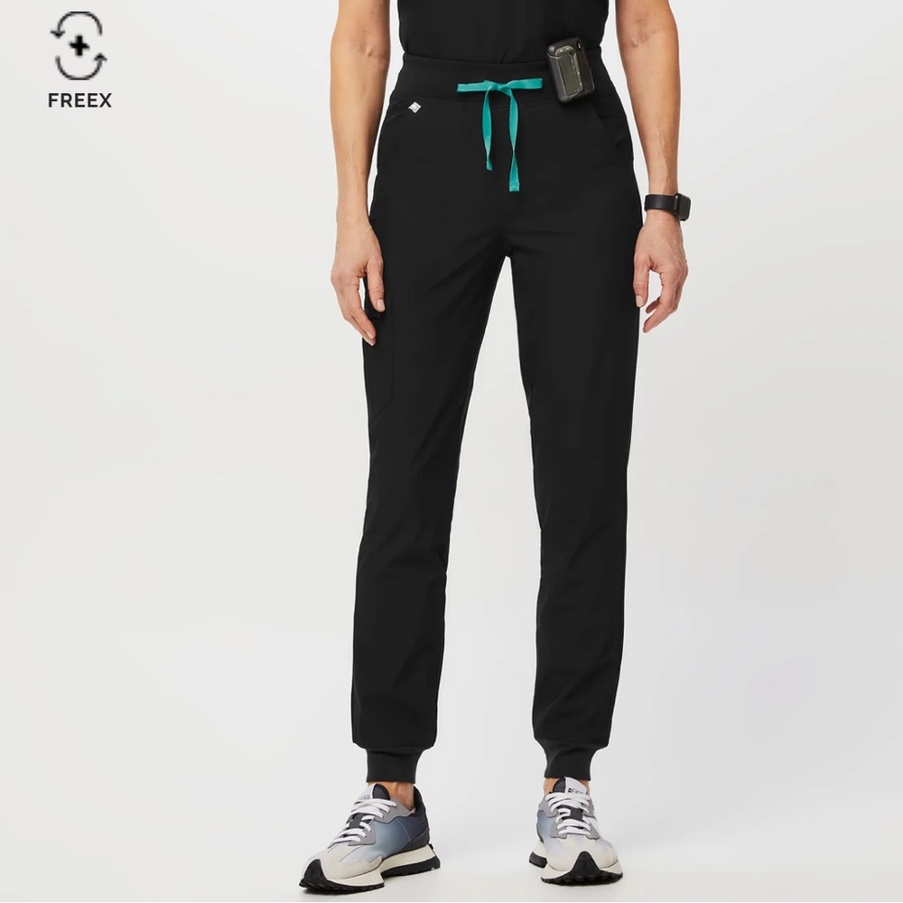 FIGS scrub high waisted Zamora joggers - Black medium